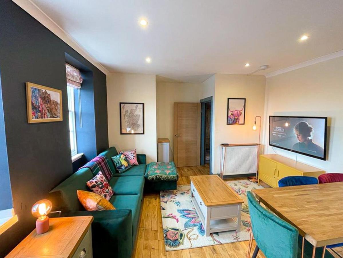 Appartamento Lively & Energetic 2Br On The Royal Mile Edimburgo Esterno foto