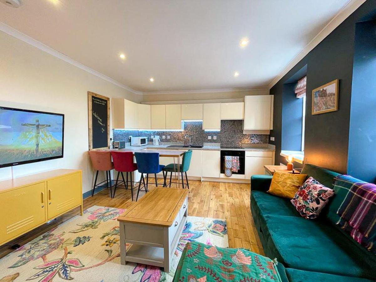 Appartamento Lively & Energetic 2Br On The Royal Mile Edimburgo Esterno foto
