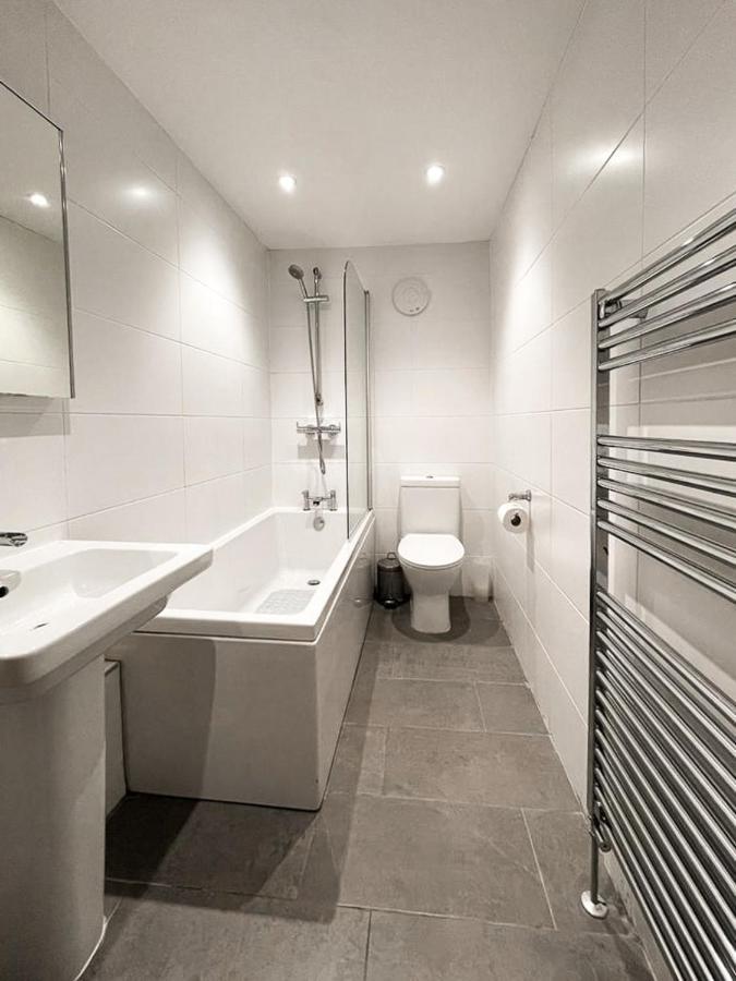 Appartamento Lively & Energetic 2Br On The Royal Mile Edimburgo Esterno foto