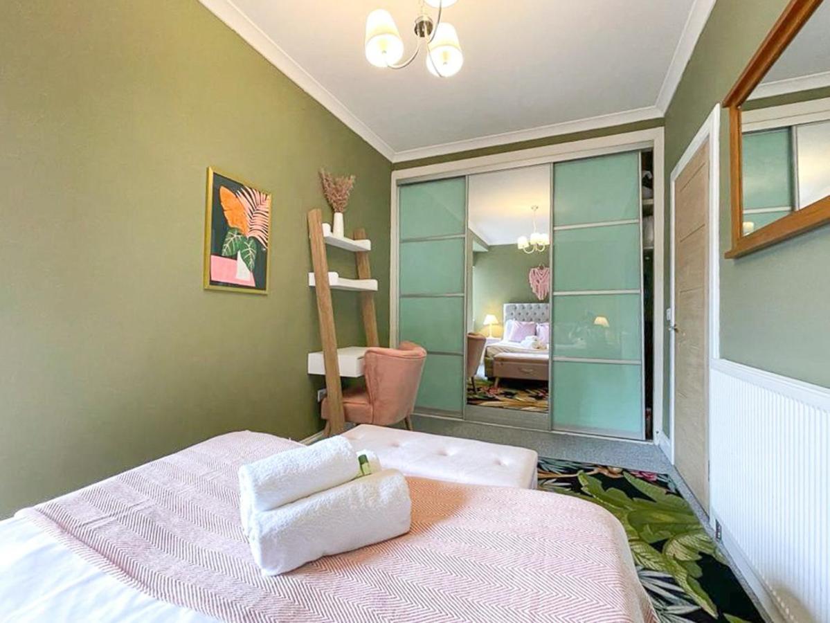 Appartamento Lively & Energetic 2Br On The Royal Mile Edimburgo Esterno foto
