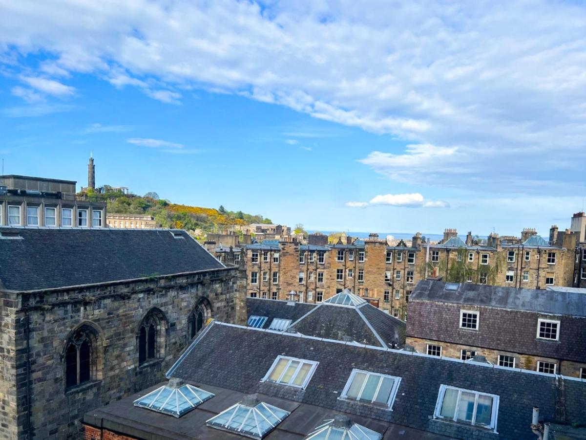Appartamento Lively & Energetic 2Br On The Royal Mile Edimburgo Esterno foto